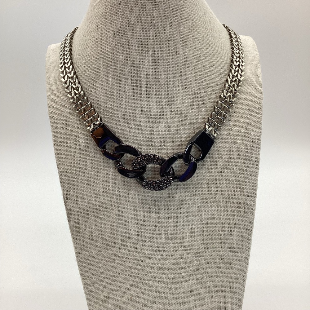 775. Silver "W" Chain Link Necklace w/ Black Graphite / Pave Faux Crystals EUC